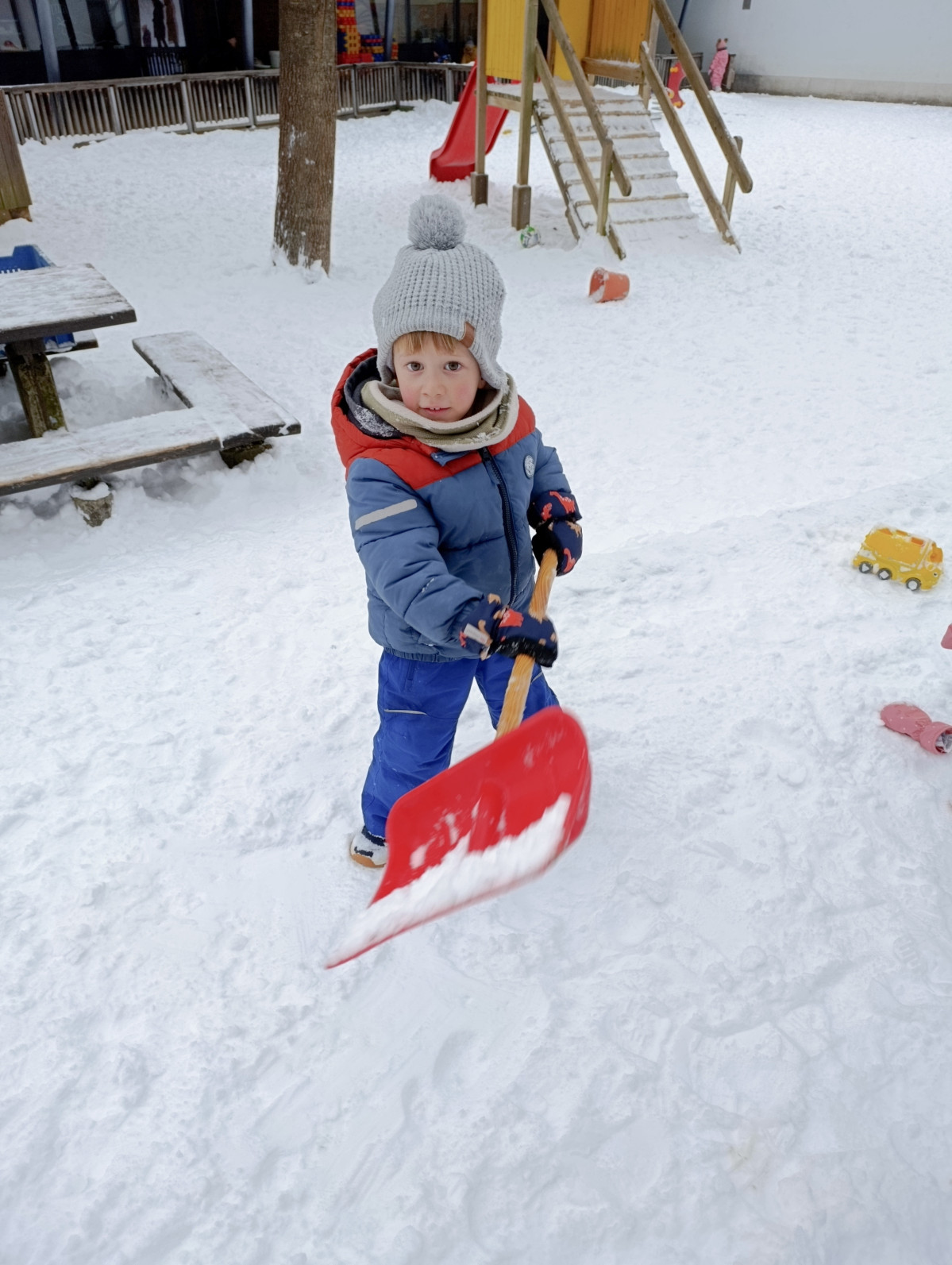 Snežne radosti v skupini Kužki