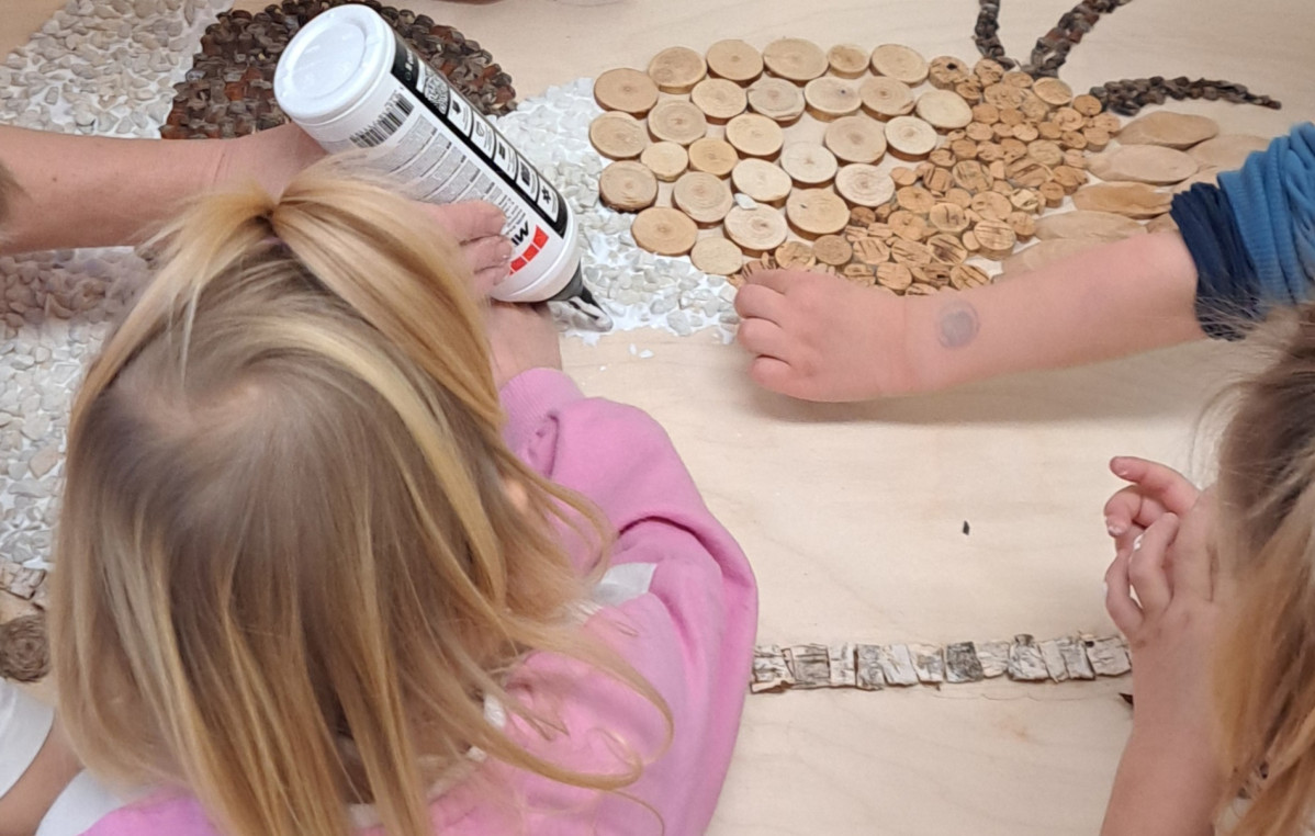 Muca Copatarica obišče Miške