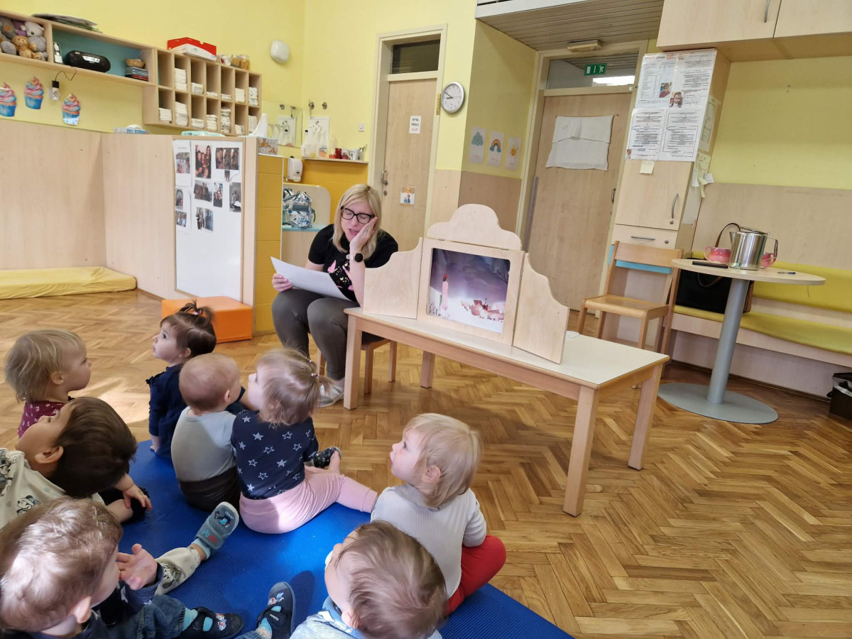 Spoznavanje pomladi in barv v skupini Medvedki